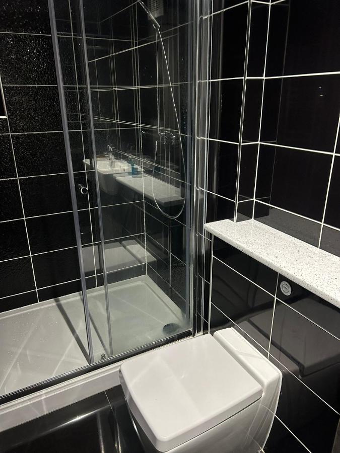 Twin Room With En-Suite EDI Eksteriør billede
